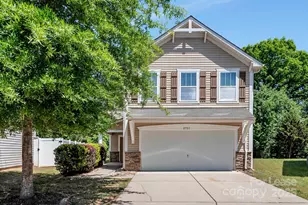 2751 Bramble Ridge Ct, Charlotte, NC 28215 - Photo 1