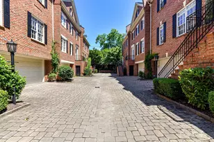 344 S Laurel Ave, Charlotte, NC 28207 - Photo 1