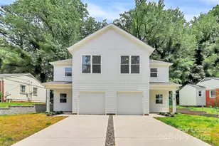 911 Yellowstone Dr, Charlotte, NC 28208 - Photo 1