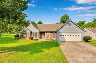 10109 Crayton Dr, Charlotte, NC 28269 - Photo 1