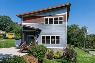 102 E Skyland Cir, Asheville, NC 28804 - Photo 1