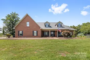 120 Leatherwood Dr, Statesville, NC 28625 - Photo 1