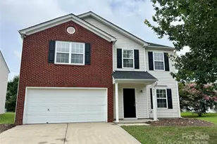 4424 Staffordshire Ln, Charlotte, NC 28213 - Photo 1