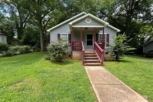 407 Alton St, Monroe, NC 28110 - Photo 1