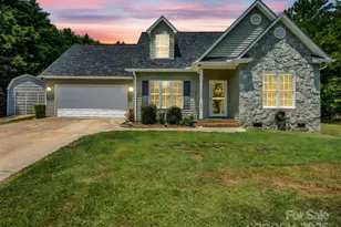 189 Mdw Xing Dr, Rutherfordton, NC 28139 - Photo 1