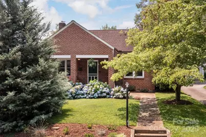 9 Colonial Place, Asheville, NC 28804 - Photo 1