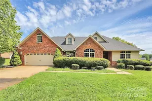 440 Lake Pointe Ln, Salisbury, NC 28146 - Photo 1