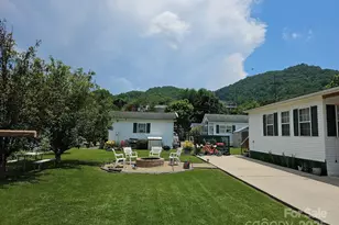 37 Strollers Ln, Waynesville, NC 28785 - Photo 1