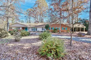251 Glen Eagles Rd E, Statesville, NC 28625 - Photo 1