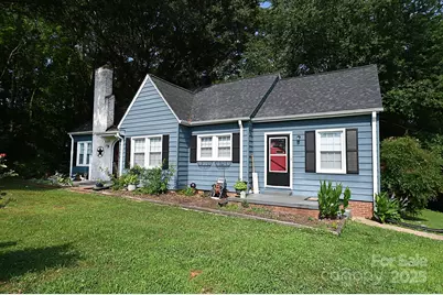 792 W Nc Hwy 150 Street, Lincolnton, NC 28092 - Photo 1