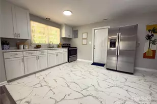 2114 Connelly Springs Rd, Lenoir, NC 28645 - Photo 1