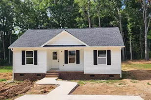 154 Hinton St, Chester, SC 29706 - Photo 1