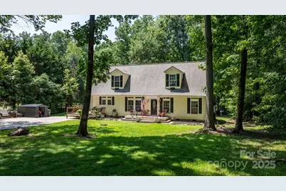7648 Forest Oak Drive, Denver, NC 28037 - Photo 1