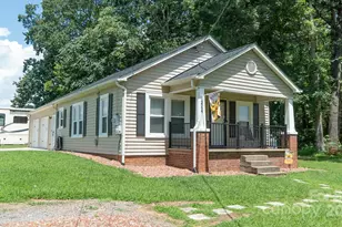 2594 Timberwood Dr, Lenoir, NC 28645 - Photo 1