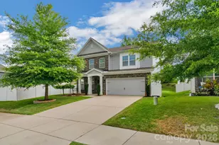 236 Robinwood Ln, Lake Wylie, SC 29710 - Photo 1