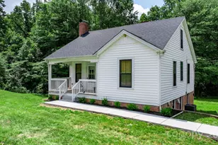 2704 Kool Park Rd NE, Hickory, NC 28601 - Photo 1