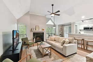 2500 Cranbrook Ln, Charlotte, NC 28207 - Photo 1