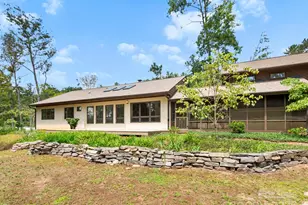 31 W Black Oak Dr, Asheville, NC 28804 - Photo 1