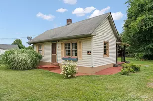 51 Riverbend St, Waynesville, NC 28786 - Photo 1