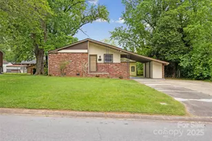 3828 Delgany Dr, Charlotte, NC 28215 - Photo 1