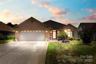 512 Scarboro Ln, Rock Hill, SC 29732 - Photo 1