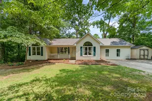 123 General Pemberton St, Stanley, NC 28164 - Photo 1
