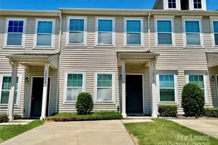 12712 Persimmon Tree Dr, Charlotte, NC 28273 - Photo 1