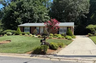 418 Holland Cir, Statesville, NC 28677 - Photo 1