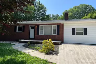 2615 Green Acres St, Lenoir, NC 28945 - Photo 1