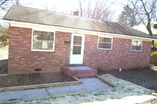 322 N Hoskins Rd, Charlotte, NC 28216 - Photo 1