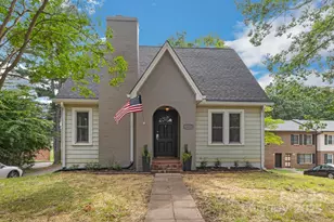 1421 12th St Dr NW, Hickory, NC 28601 - Photo 1