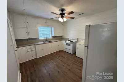 116 N Belvedere Avenue, Gastonia, NC 28054 - Photo 1