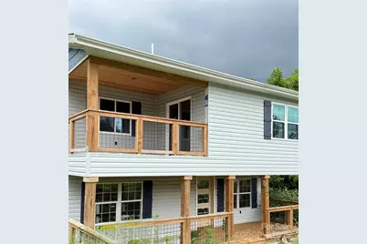 657 N Canton Road, Canton, NC 28716 - Photo 1