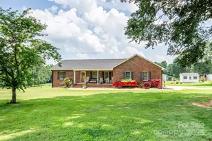 307 Lone Pine Rd, Statesville, NC 28625 - Photo 1