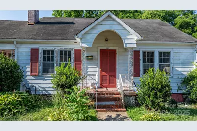 117 3rd Avenue SW, Hickory, NC 28602 - Photo 1