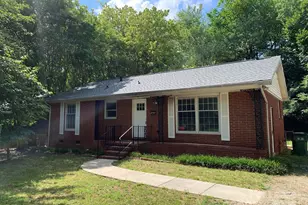 1425 Woodhill Ln, Charlotte, NC 28205 - Photo 1