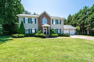 1006 Turnberry St NE, Lenoir, NC 28645 - Photo 1