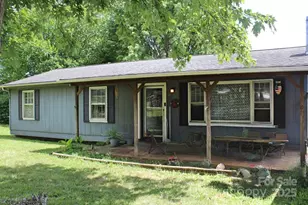 44 Candlelight Cir, Clyde, NC 28721 - Photo 1