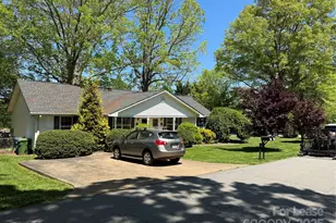 3B Fielding St, Asheville, NC 28803 - Photo 1