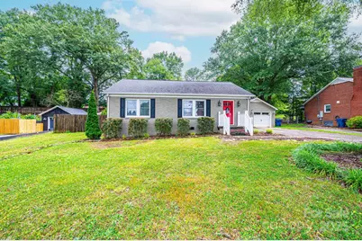 122 15th Avenue NW, Hickory, NC 28601 - Photo 1