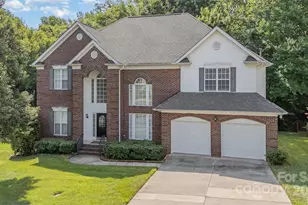 10929 Valley Spring Dr, Charlotte, NC 28277 - Photo 1