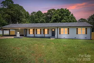 109 Robin Ln, Statesville, NC 28677 - Photo 1