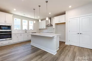 7004 Impulse Ct, Charlotte, NC 28205 - Photo 1