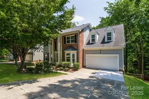 6232 Hickory Cove Ln, Charlotte, NC 28269 - Photo 1