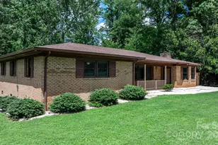 3195 Meadow Brook St, Valdese, NC 28690 - Photo 1