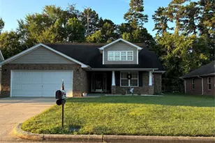 113 Newport Dr, Kannapolis, NC 28081 - Photo 1