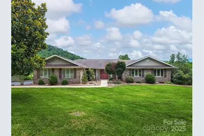 30 Beaumont Drive, Hendersonville, NC 28739 - Photo 1