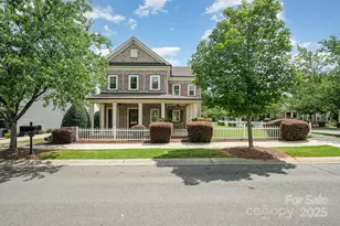 6304 Kennard Dr, Charlotte, NC 28216 - Photo 1