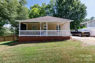 206 Hawthorne Ln, Clover, SC 29710 - Photo 1