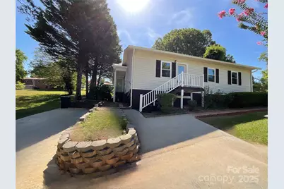 106 N Tracy Street, Kings Mountain, NC 28086 - Photo 1